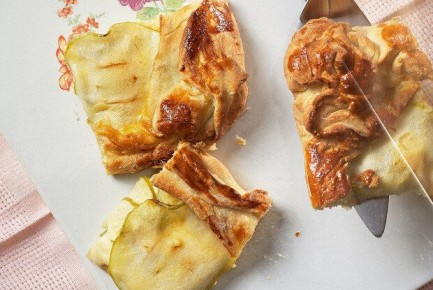 Нежный пирог с яблоками и творогом для сладкого настроения