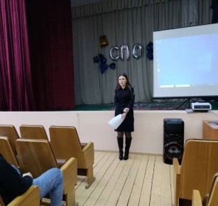 Инспектор по пропаганде безопасности дорожного движения отделения Госавтоинспекции ММО МВД России «Ичалковский» провела профилактическое занятие для студентов ГБПОУ РМ «Кемлянский аграрный колледж»