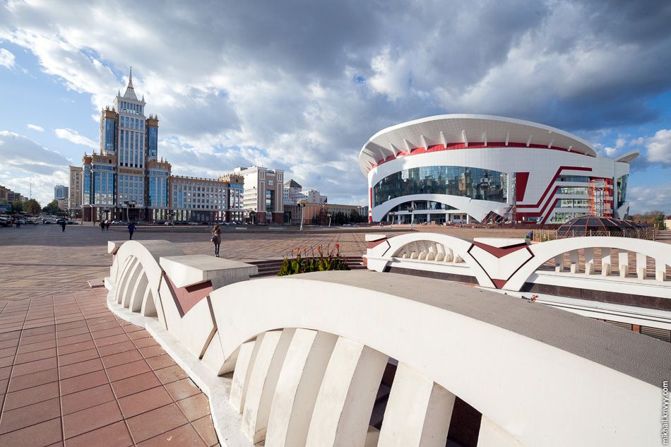 ������ �������� ����� � �������� ����� ������� � ��������