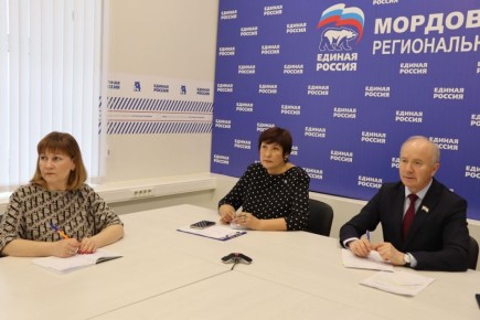 Сергей Вдовин принял участие в совещании по вопросам защиты материнства и детства