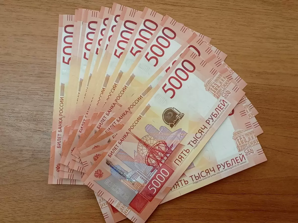 Пенсионеры к Дню Победы получат по 10 тысяч рублей