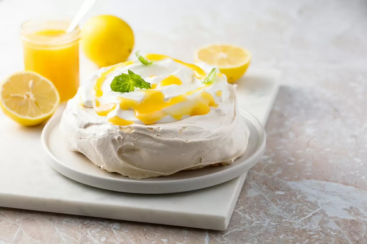 История безграничного удовольствия: десерт павлова и его вариации