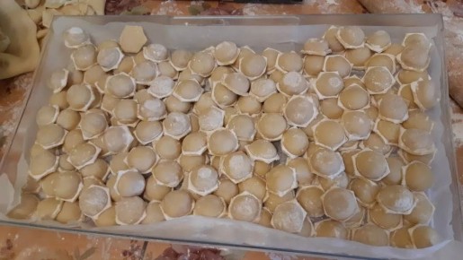 Как приготовить идеальные пельмени: секреты бабушкиного теста и экономия времени