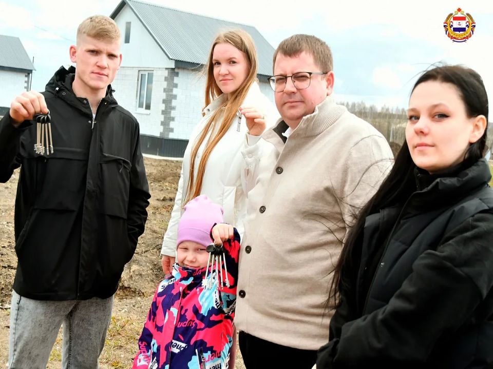 Новый дом - новая жизнь. Жители Мордовии, оставшиеся без попечения родителей, продолжают получать своё жильё Новый дом - новая жизнь. Жители Мордовии, оставшиеся без попечения родителей, продолжают получать своё жильё