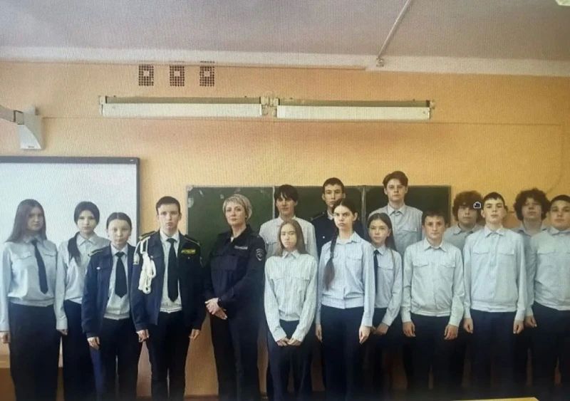 В Мордовии полицейские напомнили жителям республики о способах защиты от телефонных мошенников В Мордовии полицейские напомнили жителям республики о способах защиты от телефонных мошенников