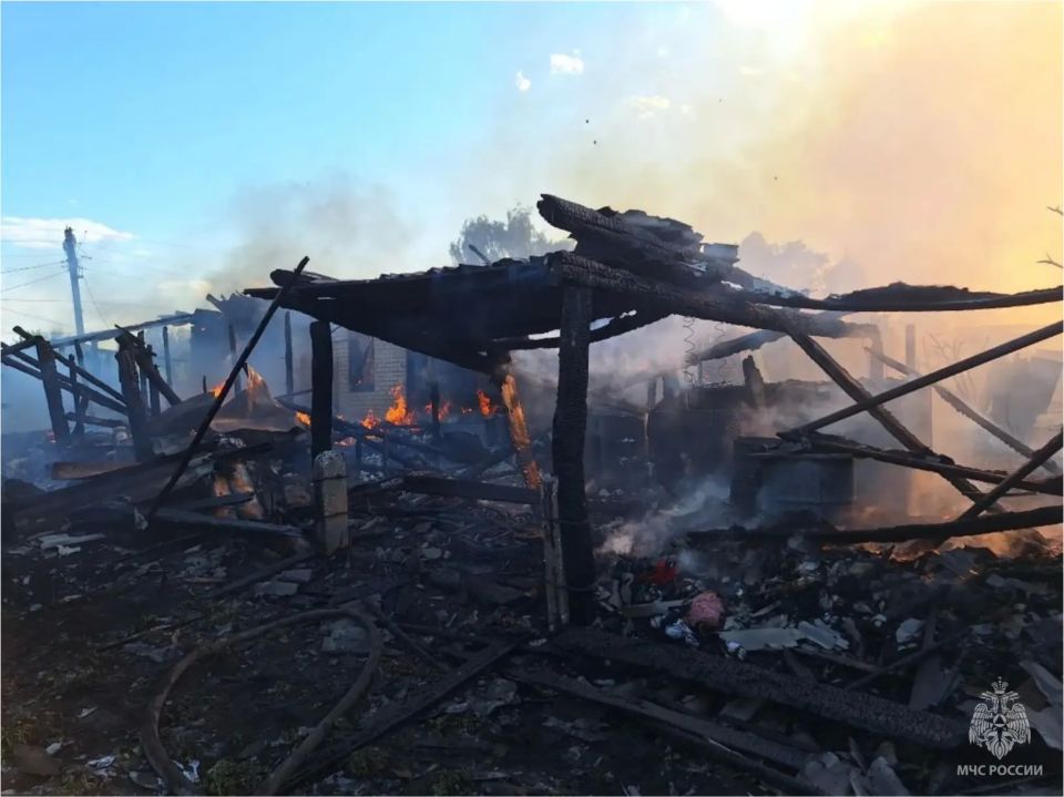 Крупный пожар в Ардатовском районе Крупный пожар в Ардатовском районе