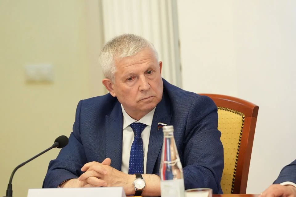 Артём Здунов: Мордовия - для семьи!. К вопросу повышения демографии подходим комплексно: строим, модернизируем инфраструктуру, благоустраиваем территории республики черед принцип семейноцентричности Артём Здунов: Мордовия - для семьи!. К вопросу повышения демографии подходим комплексно: строим, модернизируем инфраструктуру, благоустраиваем территории республики черед принцип семейноцентричности