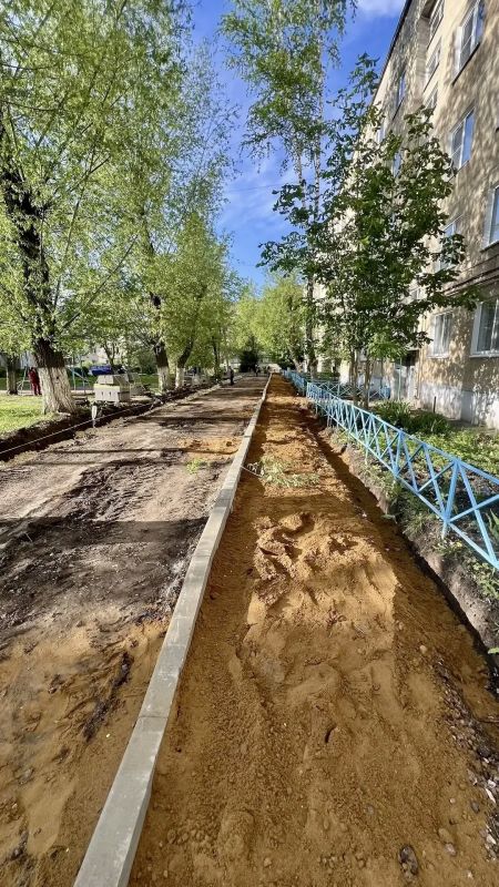 Благоустраиваем придомовые территории в Саранске Благоустраиваем придомовые территории в Саранске