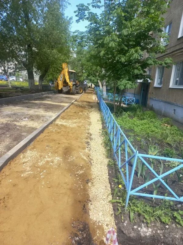 Благоустраиваем придомовые территории в Саранске Благоустраиваем придомовые территории в Саранске