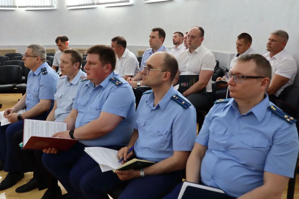 В ПРОКУРАТУРЕ РЕСПУБЛИКИ ОБСУДИЛИ ВОПРОСЫ ПРОТИВОДЕЙСТВИЯ КОРРУПЦИИ В ПРОКУРАТУРЕ РЕСПУБЛИКИ ОБСУДИЛИ ВОПРОСЫ ПРОТИВОДЕЙСТВИЯ КОРРУПЦИИ