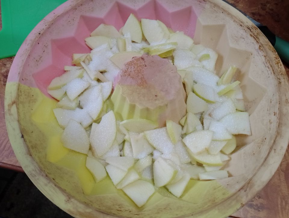 Вкусная творожная запеканка с яблоками: просто и быстро