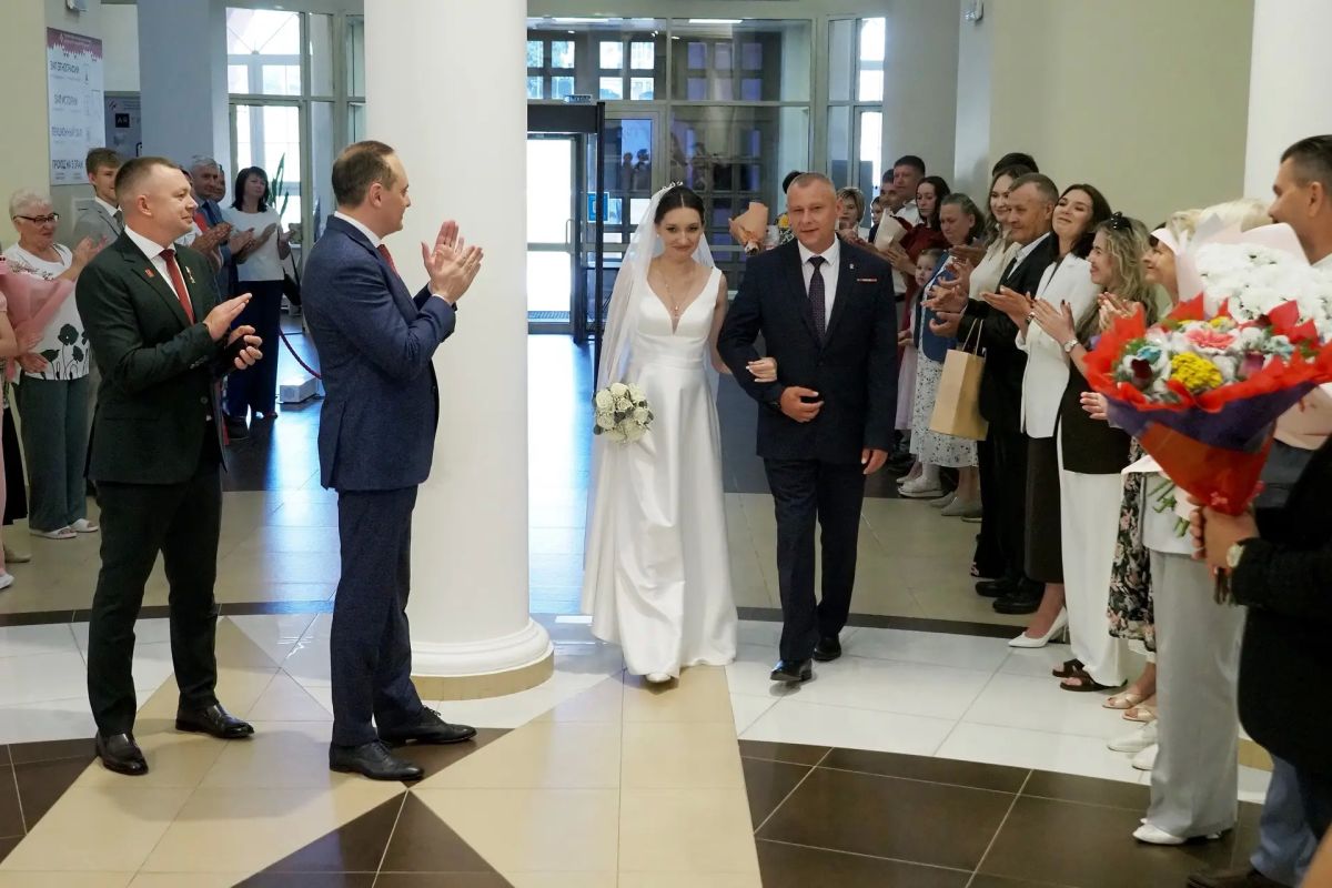 Артём Здунов: В День семьи, любви и верности поздравили ветерана спецоперации Сергея Кочнева с днём бракосочетания! Артём Здунов: В День семьи, любви и верности поздравили ветерана спецоперации Сергея Кочнева с днём бракосочетания!