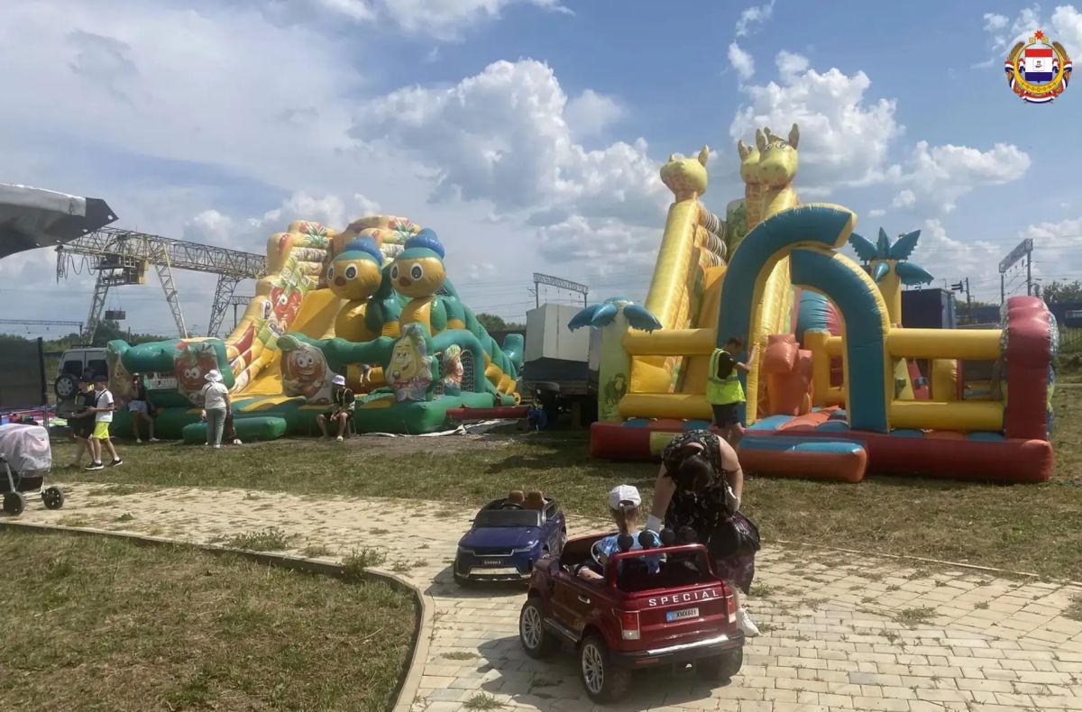С любовью к малой Родине. По-настоящему празднично минувшие выходные прошли в Большеберезниковском и Кадошкинском районах С любовью к малой Родине. По-настоящему празднично минувшие выходные прошли в Большеберезниковском и Кадошкинском районах