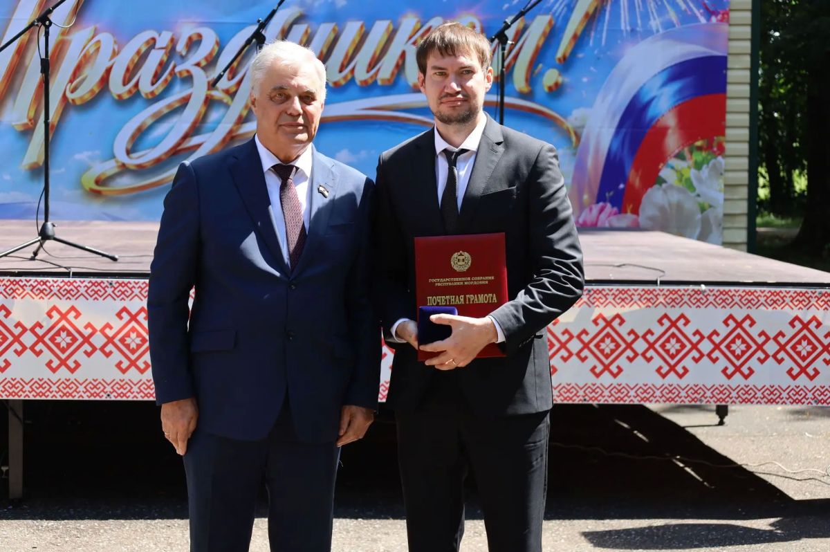 Председатель Госсобрания Мордовии Владимир Чибиркин посетил юбилейный X республиканский гастрономический фестиваль «Ярхцама васта» в Старошайговском районе Председатель Госсобрания Мордовии Владимир Чибиркин посетил юбилейный X республиканский гастрономический фестиваль «Ярхцама васта» в Старошайговском районе