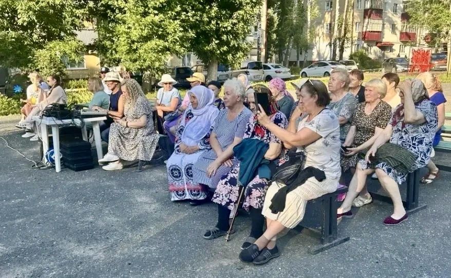 Праздник двора объединил жителей проспекта 50 лет Октября в Саранске Праздник двора объединил жителей проспекта 50 лет Октября в Саранске