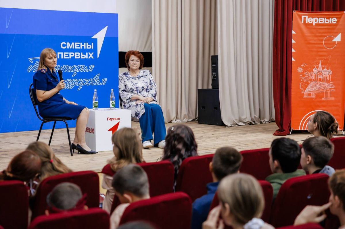 Представитель регионального следственного управления и Уполномоченный по правам ребенка встретились с подростками в детском лагере