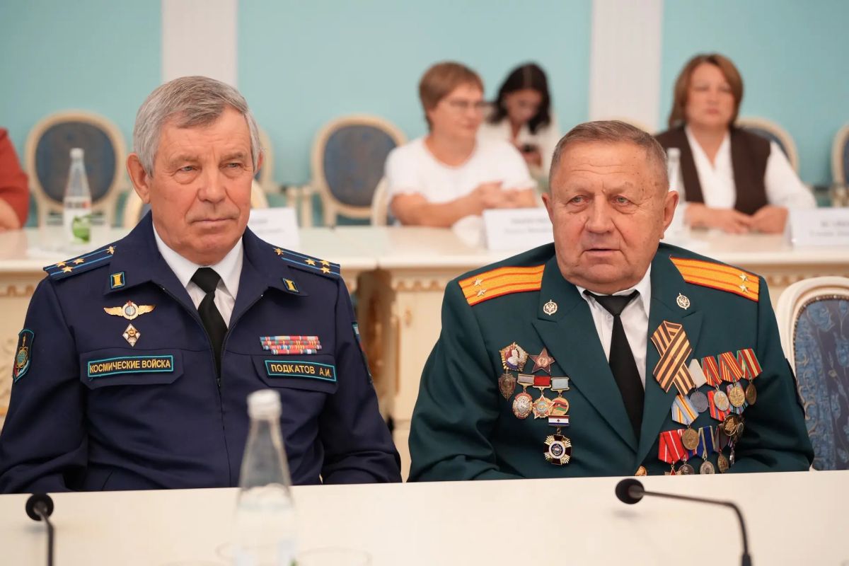 Артём Здунов: #ГодЗдоровья. От чего зависит здоровое долголетие? Наши дорогие ветераны поделились сегодня своими секретами активной жизни В Мордовии большая и дружная ветеранская организация: вместе проводят спартакиады... Артём Здунов: #ГодЗдоровья. От чего зависит здоровое долголетие? Наши дорогие ветераны поделились сегодня своими секретами активной жизни В Мордовии большая и дружная ветеранская организация: вместе проводят спартакиады...