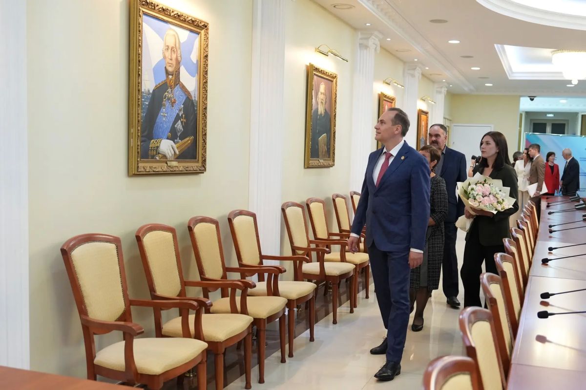 Артём Здунов: Открыли в Доме Республики портрет Героя России, дорогого земляка - Григория Слугина Артём Здунов: Открыли в Доме Республики портрет Героя России, дорогого земляка - Григория Слугина