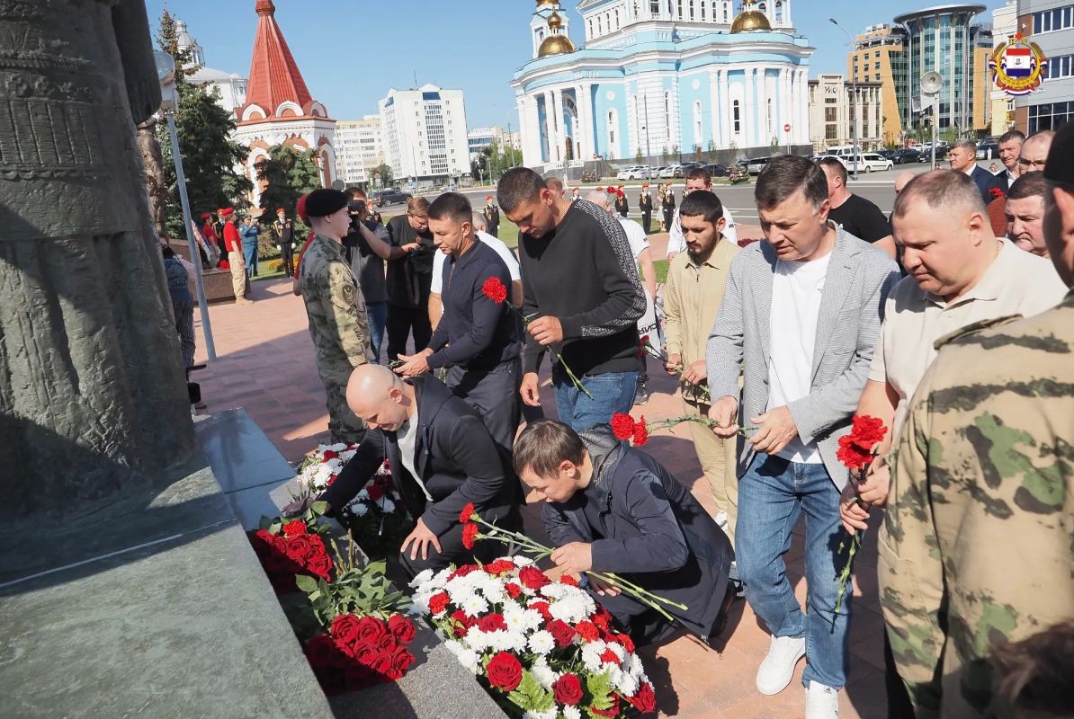 В Саранске почтили память жертв терроризма В Саранске почтили память жертв терроризма