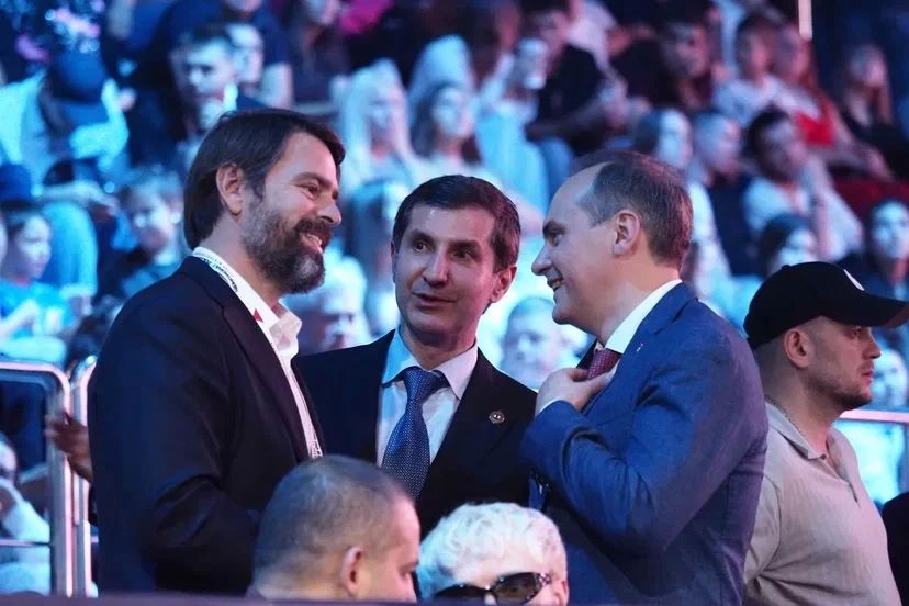 Артём Здунов: Это был красивый бой!!! Мощная поддержка зала и всей республики и наш боксер Руслан Белоусов становится чемпионом России в весовой категории до 60 кг! Ещё одно золото в копилке Мордовии - мордовский спортсмен... Артём Здунов: Это был красивый бой!!! Мощная поддержка зала и всей республики и наш боксер Руслан Белоусов становится чемпионом России в весовой категории до 60 кг! Ещё одно золото в копилке Мордовии - мордовский спортсмен...