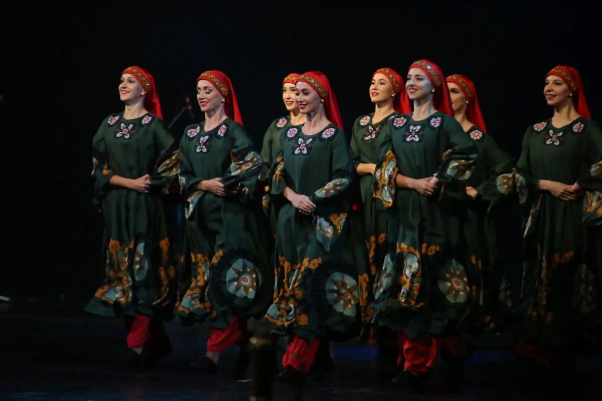 8 сентября в стране впервые отметили День языков народов России — праздник, учреждённый по поручению Президента Владимира Путина 8 сентября в стране впервые отметили День языков народов России — праздник, учреждённый по поручению Президента Владимира Путина