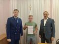 Прокурор Лямбирского района Андрей Кандрин принял участие во вручении ключей от квартиры лицу из числа детей-сирот и детей, оставшихся без попечения родителей, являющемуся участником специальной военной операции
