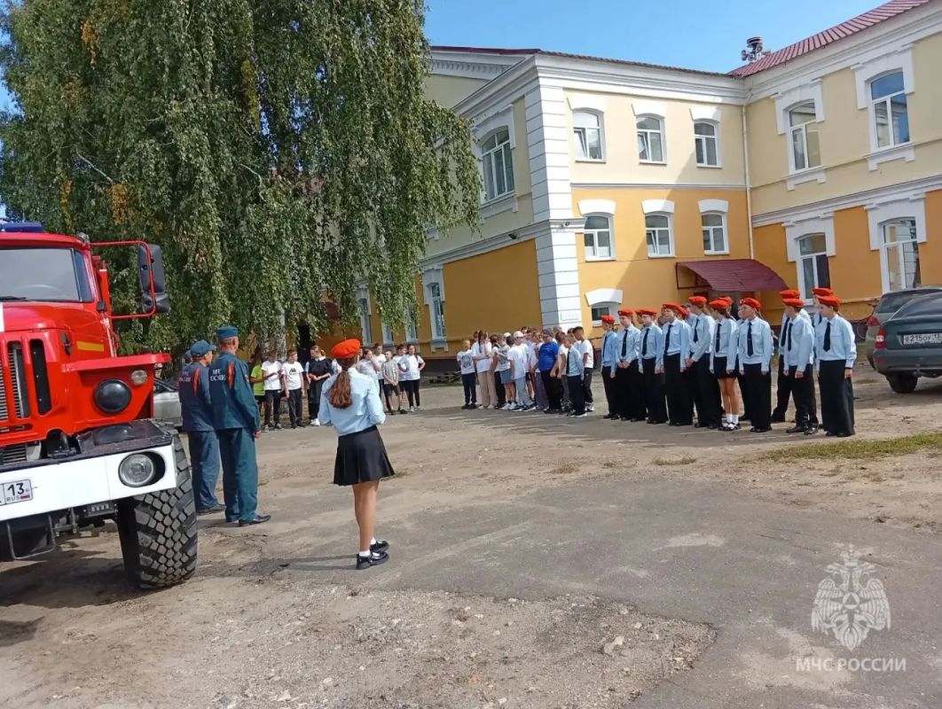 Урок безопасности в Инсарской школе Урок безопасности в Инсарской школе
