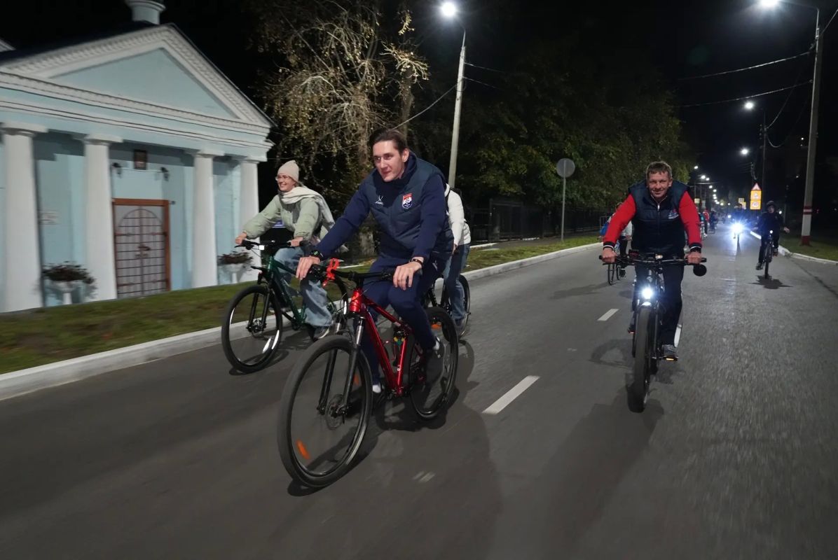 Артём Здунов: На велосипеде - в ночной Саранск! Артём Здунов: На велосипеде - в ночной Саранск!