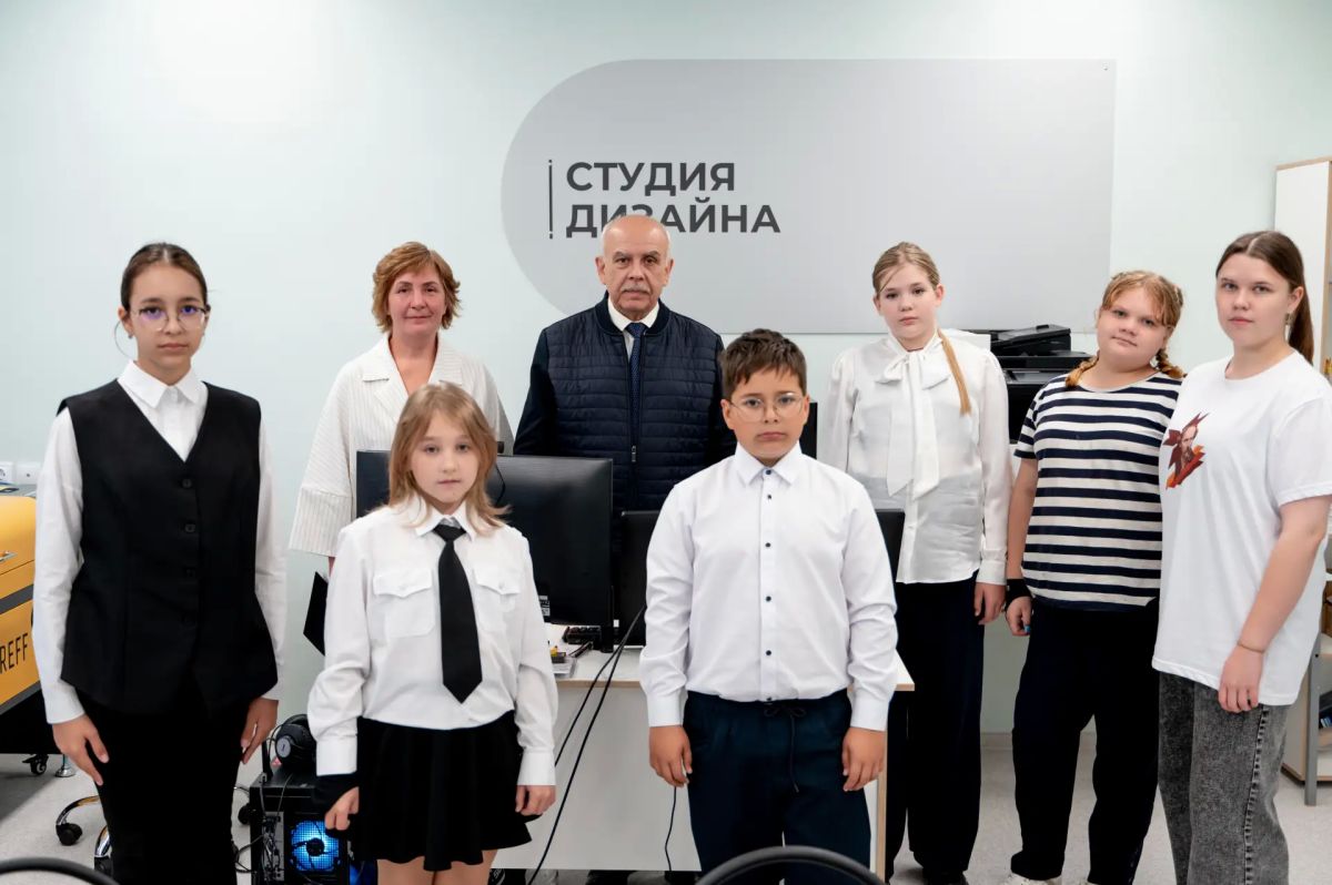 12 сентября в Ардатовской детской школе искусств – одной из старейших детских школ искусств Республики Мордовия – открылась Школа креативных индустрий (ШКИ) 12 сентября в Ардатовской детской школе искусств – одной из старейших детских школ искусств Республики Мордовия – открылась Школа креативных индустрий (ШКИ)
