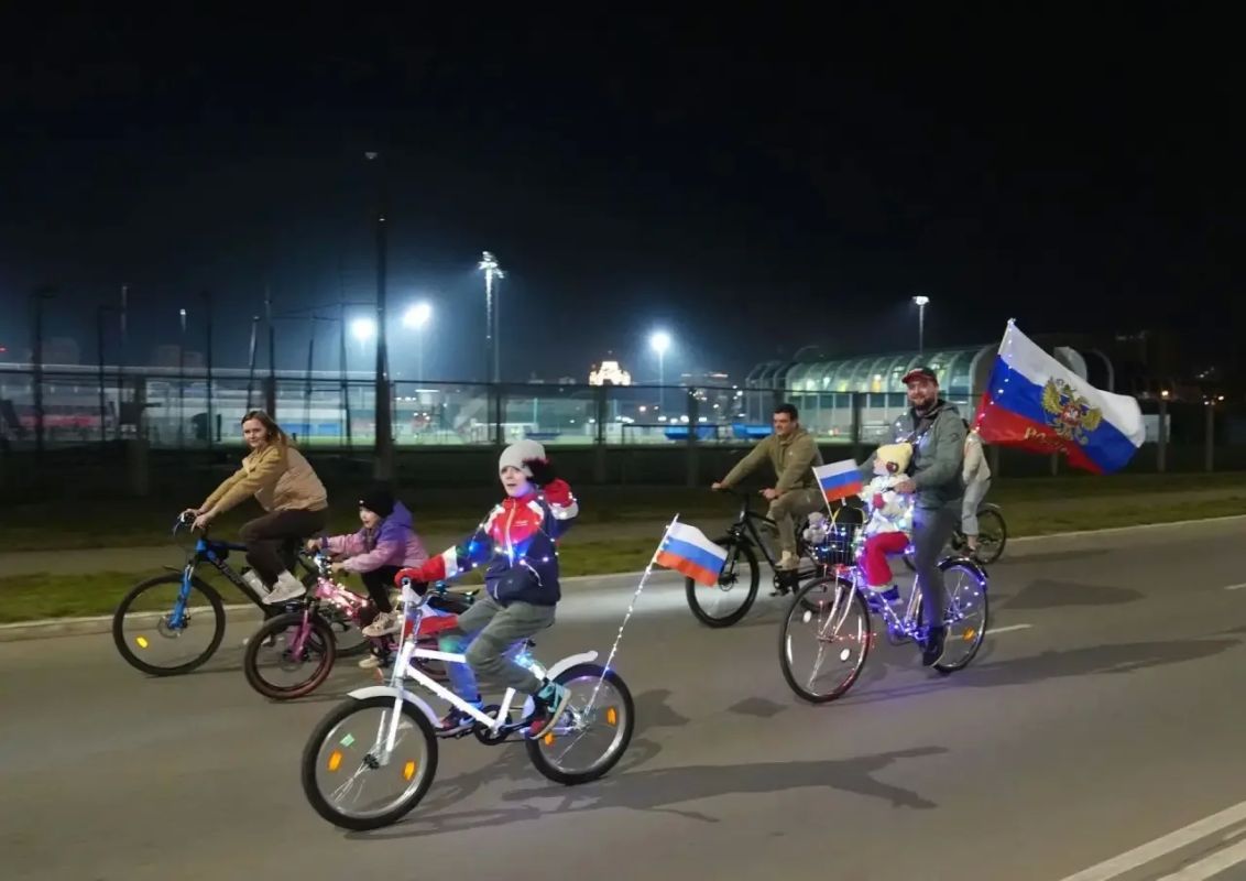 14 сентября в Саранске прошёл третий велопробег «Путешествуе.М на двух колёсах» 14 сентября в Саранске прошёл третий велопробег «Путешествуе.М на двух колёсах»
