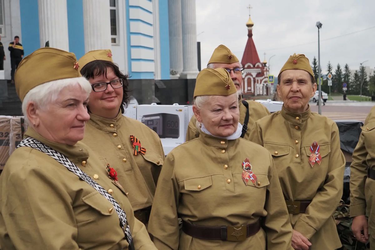Артём Здунов: На Соборной площади, у Кафедрального собора святого праведного воина Феодора Ушакова освятили и отправили в добрый путь гумпомощь нашим бойцам Артём Здунов: На Соборной площади, у Кафедрального собора святого праведного воина Феодора Ушакова освятили и отправили в добрый путь гумпомощь нашим бойцам