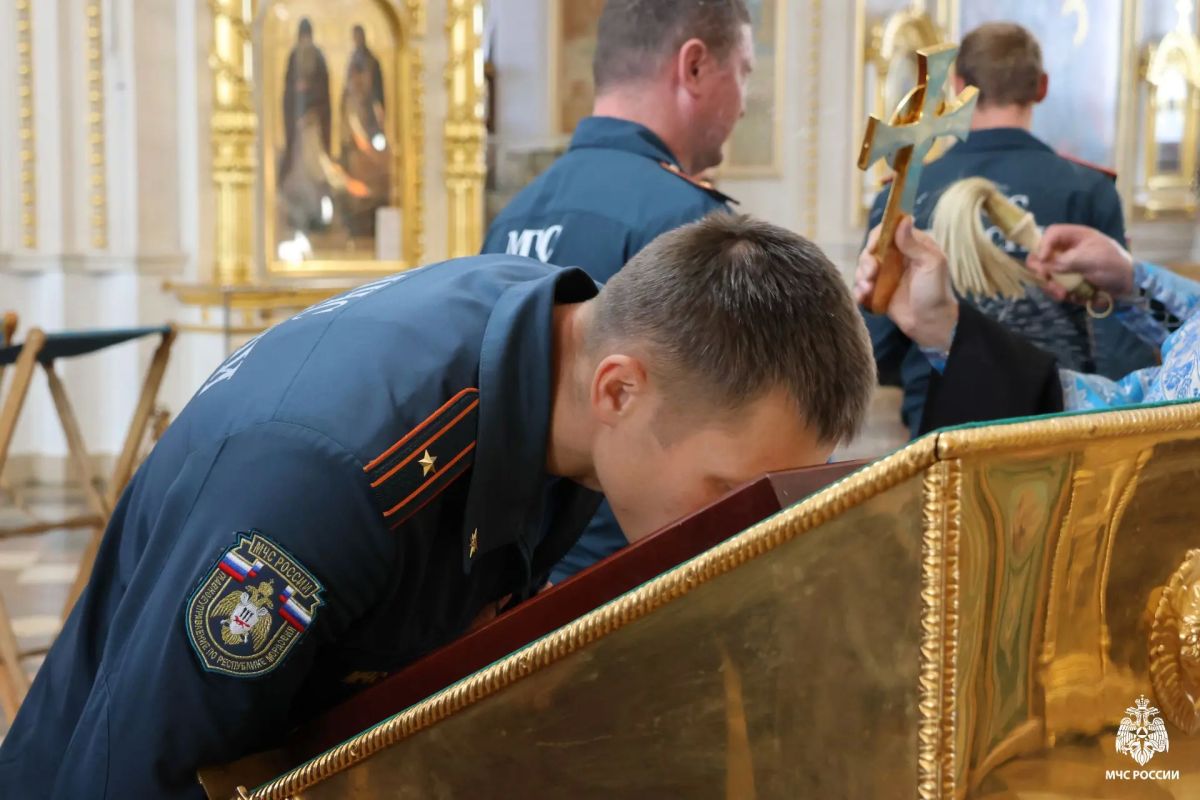 Торжественное богослужение Торжественное богослужение