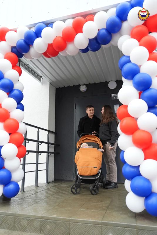 В Рузаевке первые семьи получили ключи от новых квартир В Рузаевке первые семьи получили ключи от новых квартир