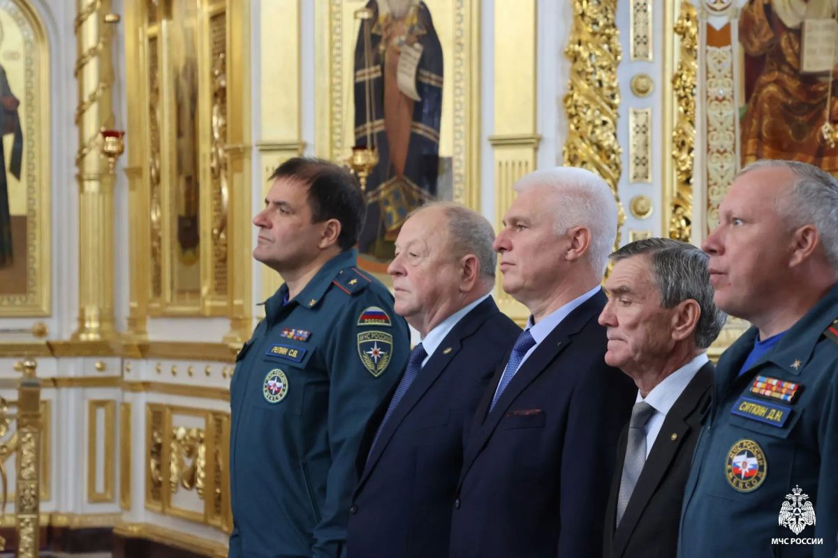 Торжественное богослужение Торжественное богослужение