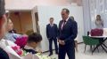 Артём Здунов: Поздравили большую семью Адрахмановых из Саранска с пополнением: у Полины Анатольевны и Андрея Владимировича родился 11 ребёнок - дочка! Дома ждут сестрёнку, помощников много
