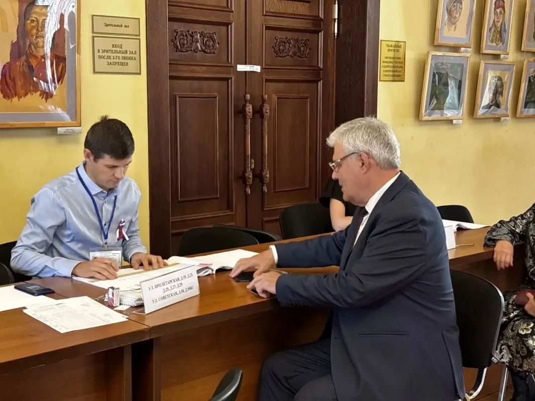 Председатель Госсобрания Мордовии Владимир Чибиркин принял участие в голосовании