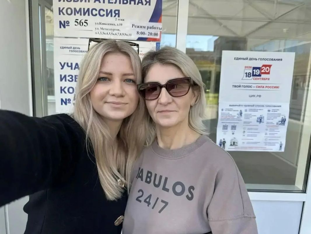 Выборы продолжаются. Сотрудники Фонда капитального ремонта также приняли участие в голосовании Для каждого выборы — это возможность выразить свою гражданскую позицию Выборы продолжаются. Сотрудники Фонда капитального ремонта также приняли участие в голосовании Для каждого выборы — это возможность выразить свою гражданскую позицию