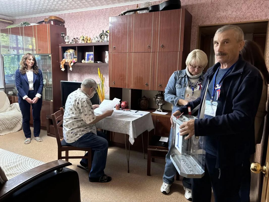По всей стране идут выборы По всей стране идут выборы