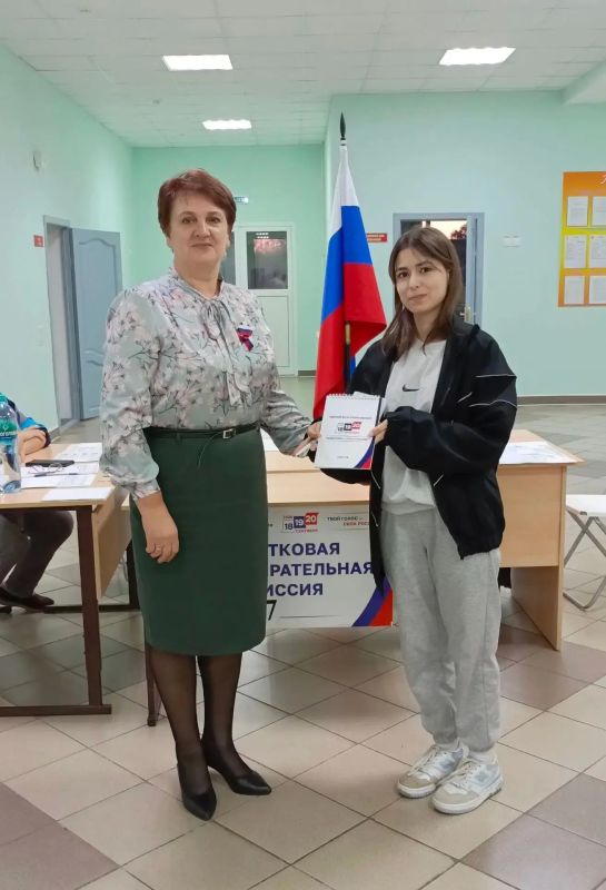 Еще одна подборка наших впервые голосующих молодых избирателей! Знакомьтесь: Еще одна подборка наших впервые голосующих молодых избирателей! Знакомьтесь: