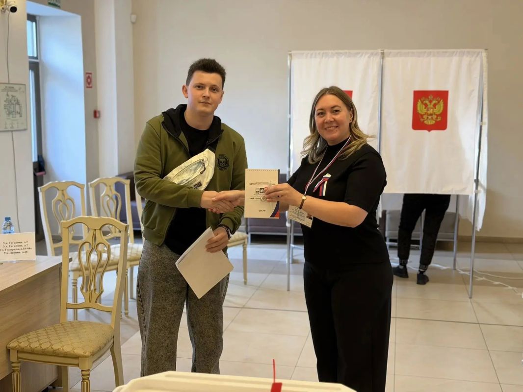 Еще одна подборка наших впервые голосующих молодых избирателей! Знакомьтесь: Еще одна подборка наших впервые голосующих молодых избирателей! Знакомьтесь: