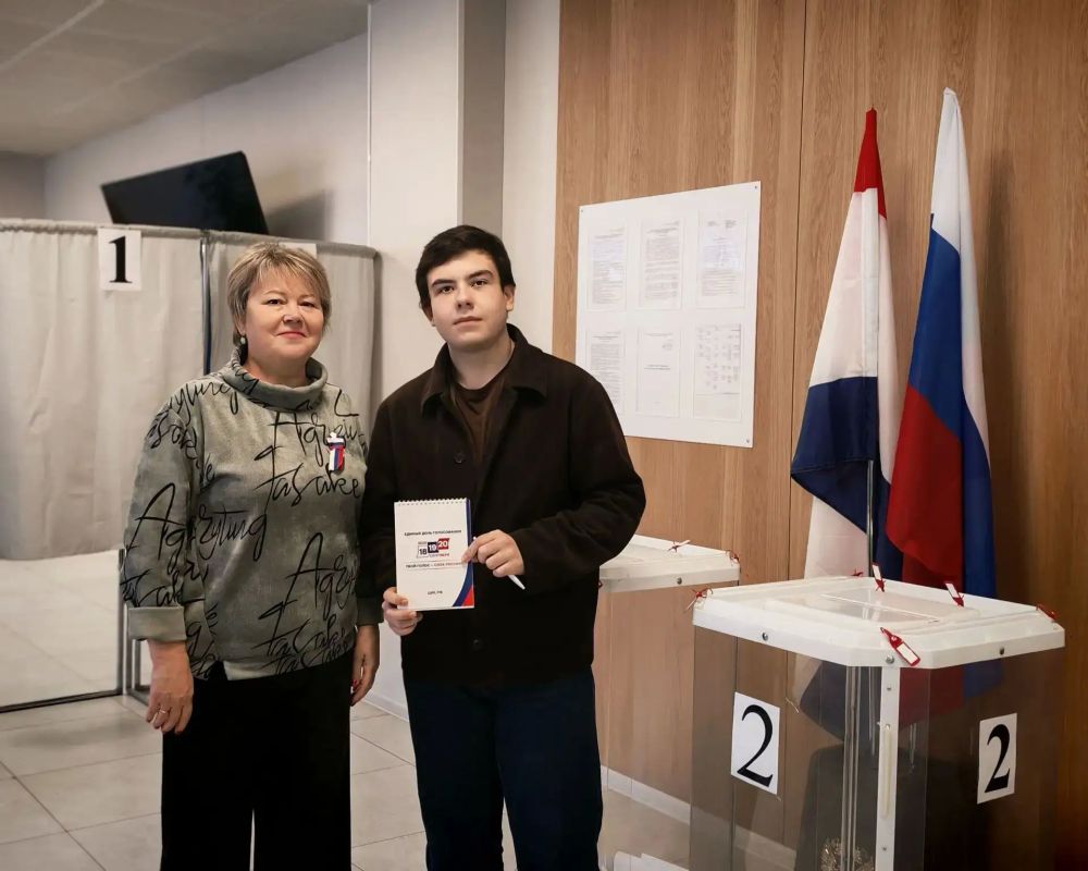 Еще одна подборка наших впервые голосующих молодых избирателей! Знакомьтесь: Еще одна подборка наших впервые голосующих молодых избирателей! Знакомьтесь: