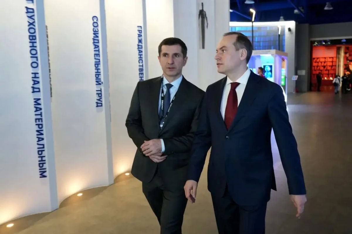 Поздравляю Артёма Алексеевича Здунова с переизбранием на пост Главы республики Поздравляю Артёма Алексеевича Здунова с переизбранием на пост Главы республики