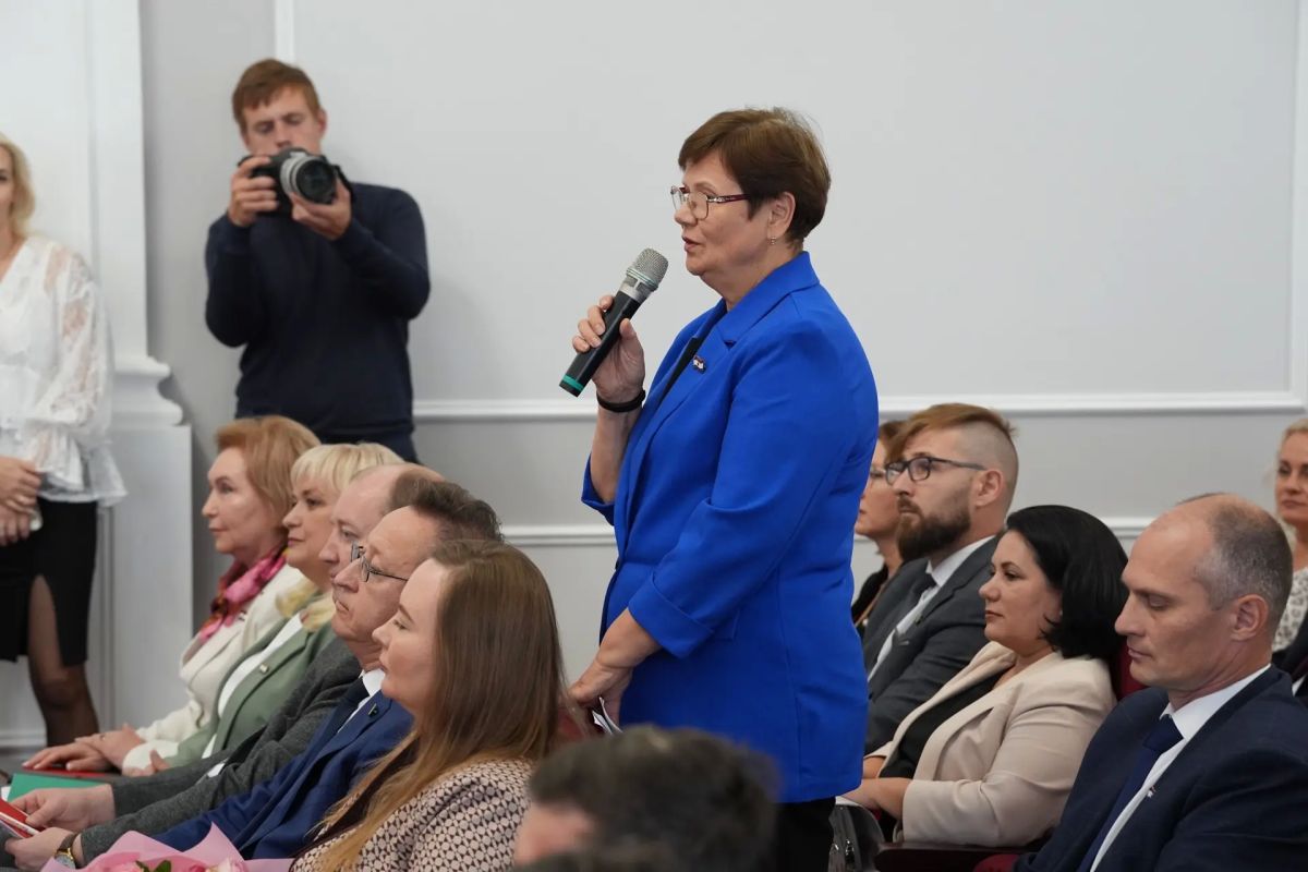 Артём Здунов: Как дальше будем развивать и благоустраивать нашу столицу - один из ключевых вопросов нового созыва Совета депутатов г.о. Саранск. Темп взяли хороший - благодаря слаженной работе и поддержке федерального... Артём Здунов: Как дальше будем развивать и благоустраивать нашу столицу - один из ключевых вопросов нового созыва Совета депутатов г.о. Саранск. Темп взяли хороший - благодаря слаженной работе и поддержке федерального...