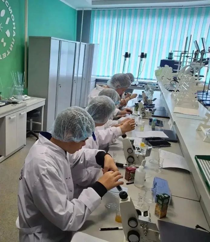 Виталий Платонов встретился с генеральным директором ООО «УК «Талина-Центр» Мариной Маркиной Виталий Платонов встретился с генеральным директором ООО «УК «Талина-Центр» Мариной Маркиной