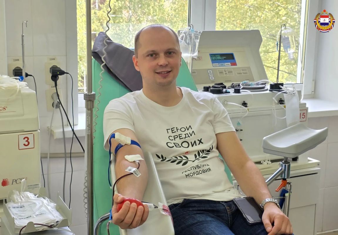 Поделись мужеством. Мордовский филиал фонда «Защитники Отечества» и Республиканская станция переливания крови провели совместную донорскую акцию «Поделись мужеством» Поделись мужеством. Мордовский филиал фонда «Защитники Отечества» и Республиканская станция переливания крови провели совместную донорскую акцию «Поделись мужеством»