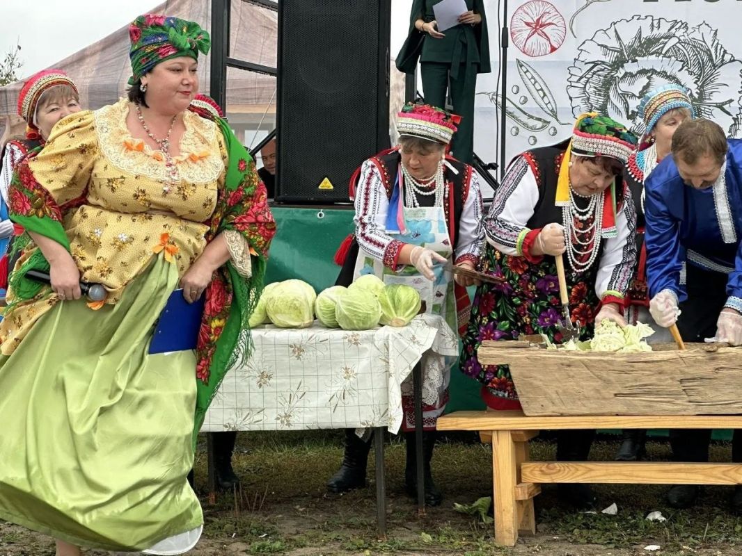 В Лесном Цибаево прошёл тот самый фестиваль «Капустки по Цибаевски» В Лесном Цибаево прошёл тот самый фестиваль «Капустки по Цибаевски»