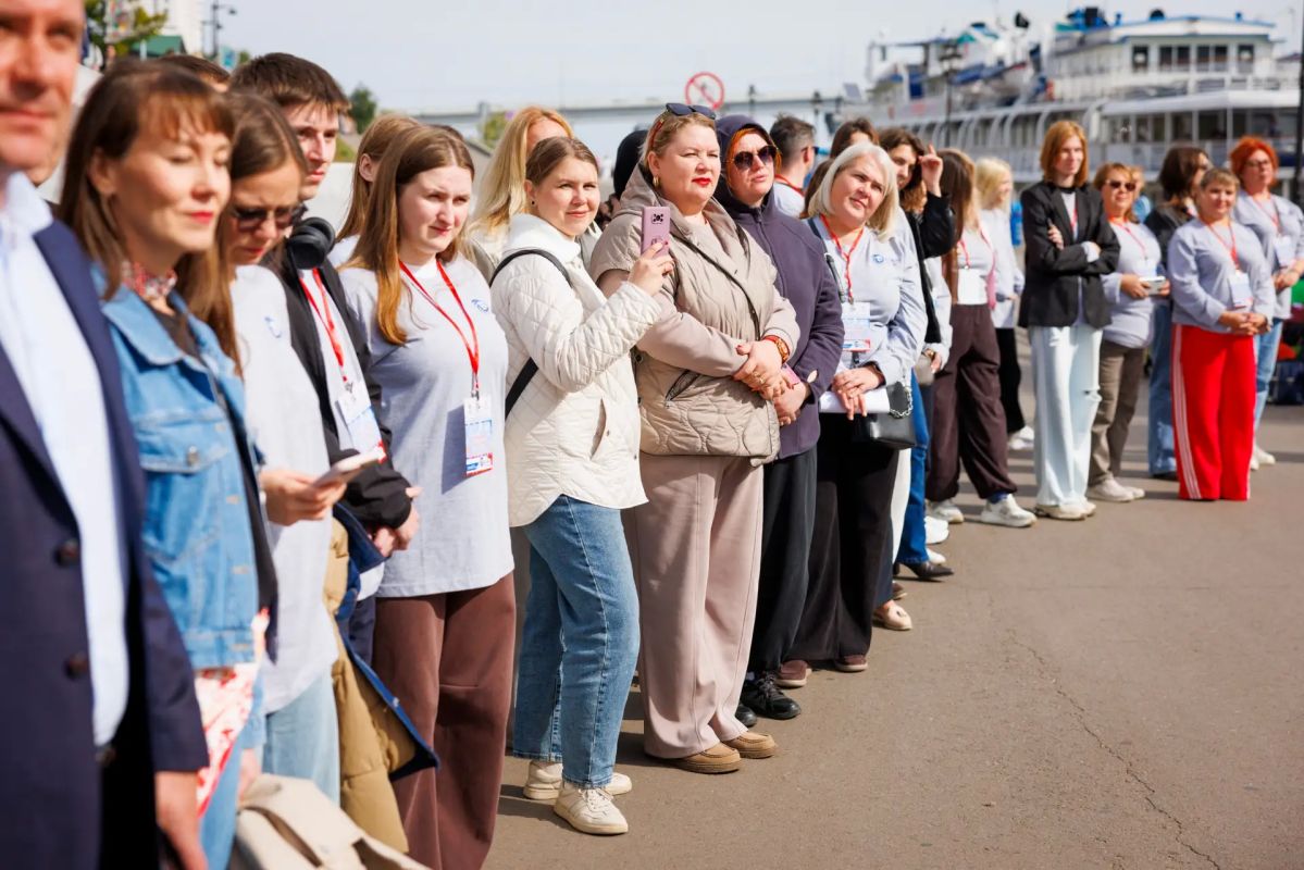 В Саратове стартовала XXV Международная этнокультурная экспедиция-фестиваль «Волга – река мира» В Саратове стартовала XXV Международная этнокультурная экспедиция-фестиваль «Волга – река мира»