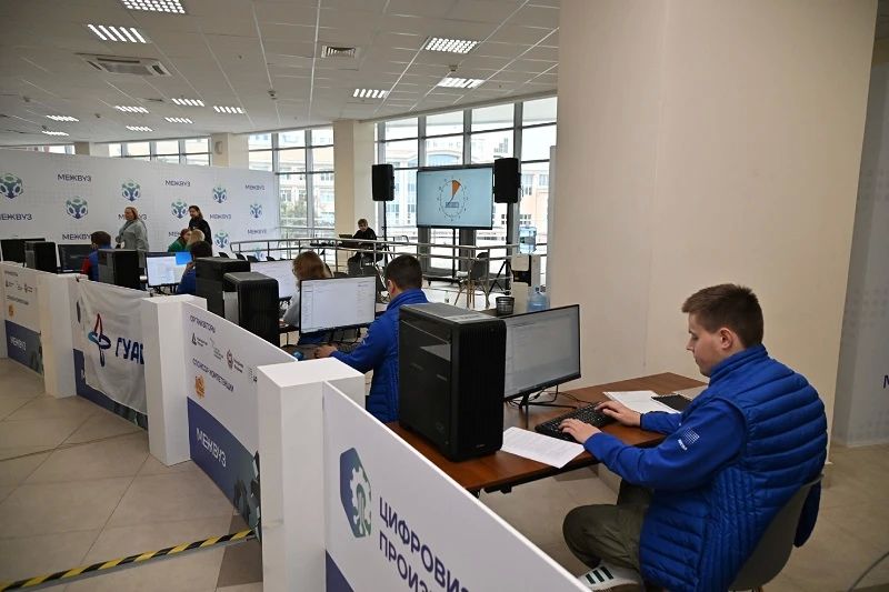 30 сентября Конкурс «Межвуз», громко и ярко заявивший о себе накануне торжественной церемонией открытия в Саранске, развернул состязательные площадки 30 сентября Конкурс «Межвуз», громко и ярко заявивший о себе накануне торжественной церемонией открытия в Саранске, развернул состязательные площадки