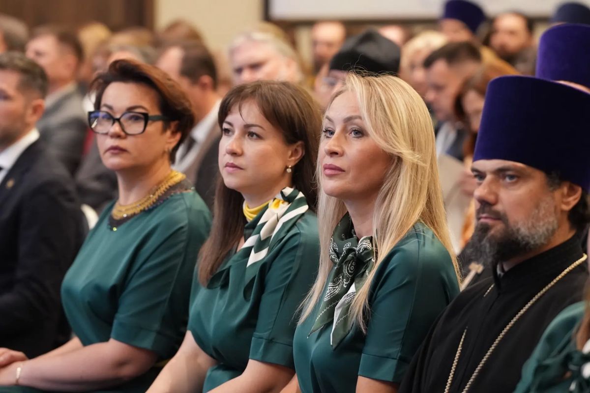 Артём Здунов: Открыли в Саранске Межрегиональный форум Комитета семей воинов Отечества Артём Здунов: Открыли в Саранске Межрегиональный форум Комитета семей воинов Отечества