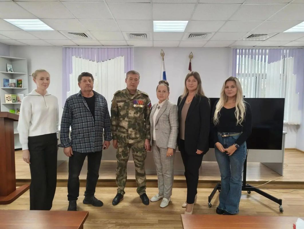 В преддверии памятной даты — Дня воссоединения Донецкой Народной Республики, Луганской Народной Республики, Запорожской и Херсонской областей с Российской Федерацией, который отмечается 30 сентября, при координации... В преддверии памятной даты — Дня воссоединения Донецкой Народной Республики, Луганской Народной Республики, Запорожской и Херсонской областей с Российской Федерацией, который отмечается 30 сентября, при координации...